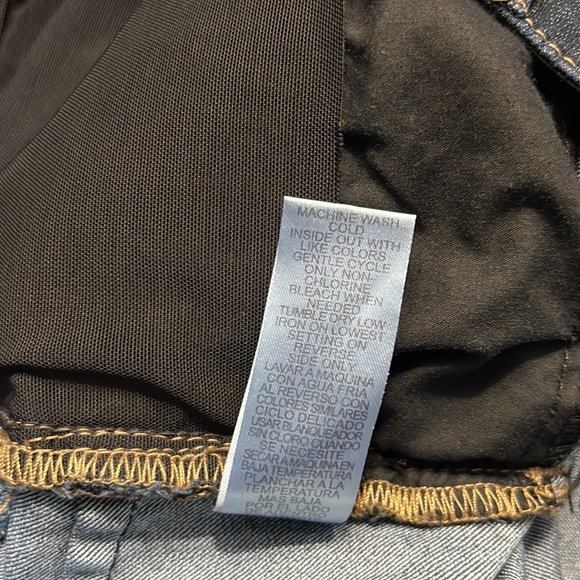 Democracy Plus Size "Ab"solution® Bermuda Stretch Denim Shorts - Picture 13 of 15